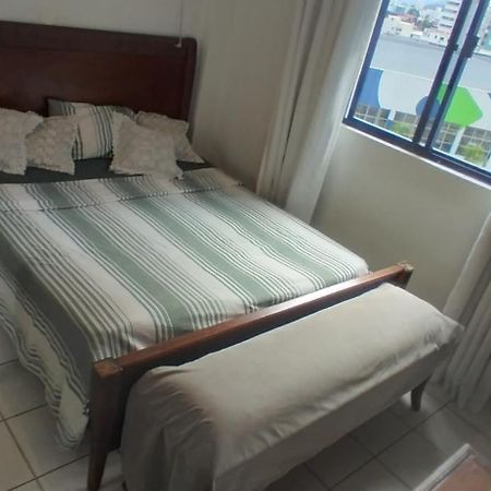 Apartamento quadra mar Balneario Camboriu Exterior foto